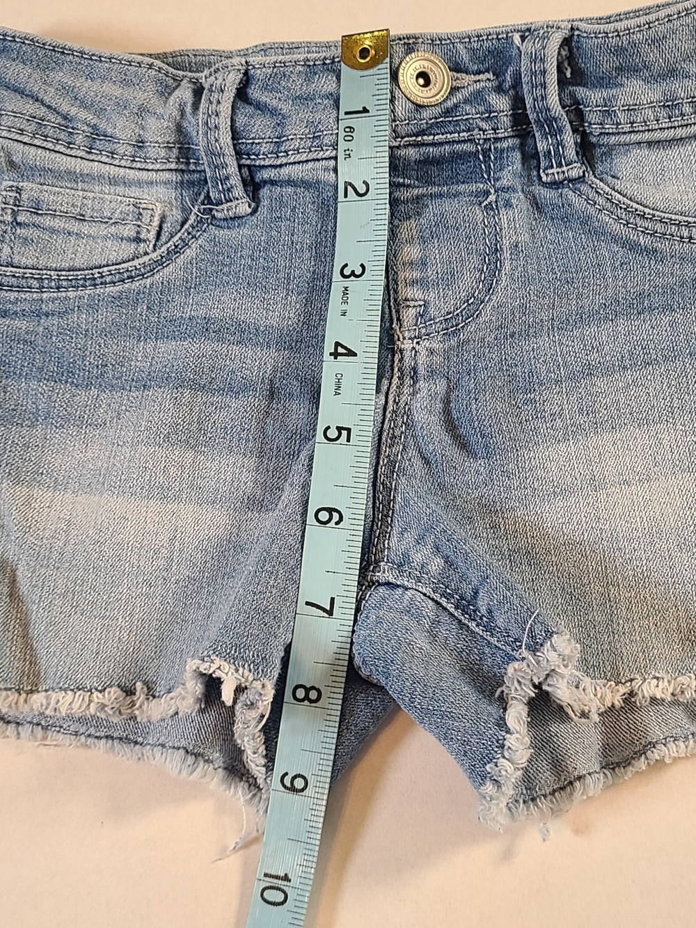 Squeeze Girls Light Blue Denim Cutoff Jean Shorts Size 7 - Picture 6 of 9
